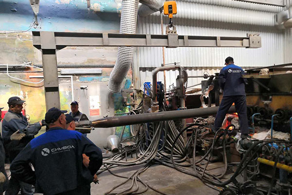 Contract of technical service of sheet glass production line and design of photovoltaic rolled glass production line and supporting deep processing production line for OOO “Expo Glass” in Russia