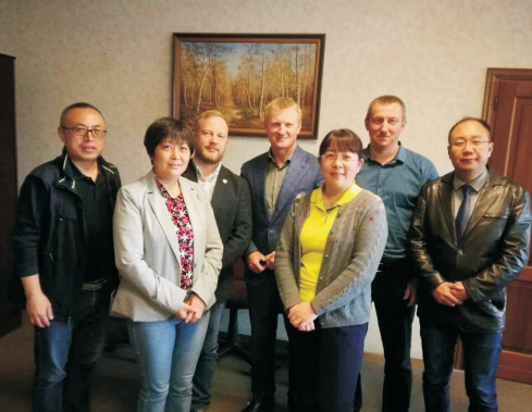 俄罗斯EXPO玻璃公司210T/D的一窑三线格法线改造项目